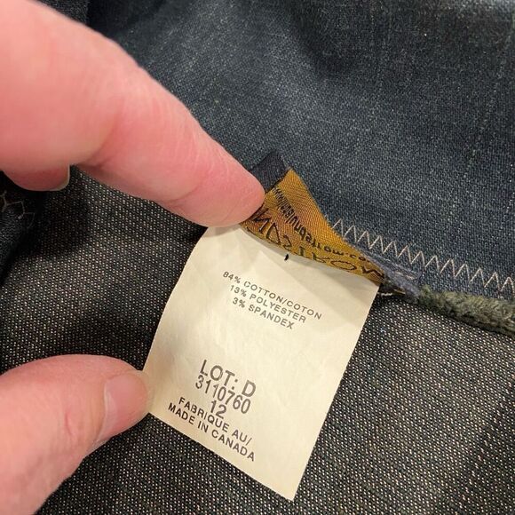 New✨ LINDA LUNDSTROM Distressed Denim Jacket - Picture 7 of 10